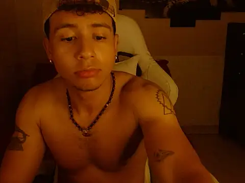 Snapshot of jbarto_ chatting on 04-29-26, 12:42 jbarto online show from 04-29-26, 12:42