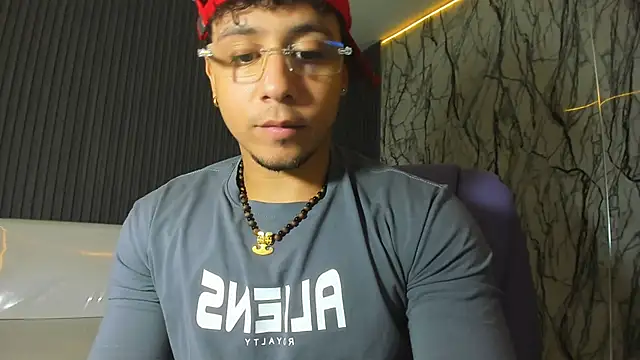 Snapshot of jbarto_ chatting on 05-16-26, 01:54 jbarto online show from 05-16-26, 01:54