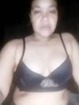 GinebraFire online show from 04-22-26, 05:43