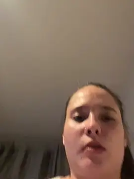 Poppylooloo online show from 04-24-26, 08:00