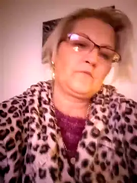 Divineblond online show from 01-06-26, 10:34