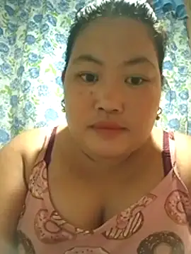 Snapshot of sweet_pinay01 chatting on 07-02-26, 12:32 sweet pinay01 online show from 07-02-26, 12:32