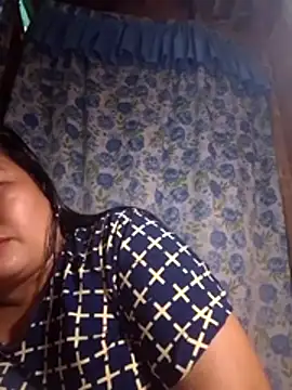 Snapshot of sweet_pinay01 chatting on 08-06-26, 12:01 sweet pinay01 online show from 08-06-26, 12:01