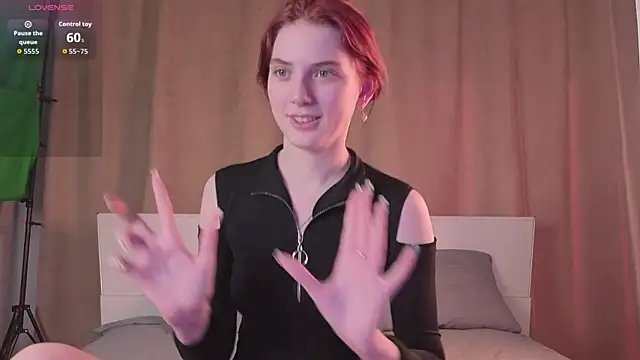 Snapshot of MariAllen chatting on 07-12-26, 12:18 MariAllen online show from 07-12-26, 12:18