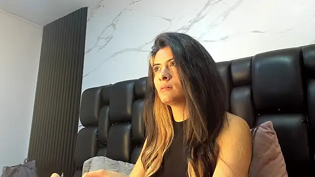 Snapshot of AshleyyHall chatting on 05-26-26, 01:12 AshleyyHall online show from 05-26-26, 01:12