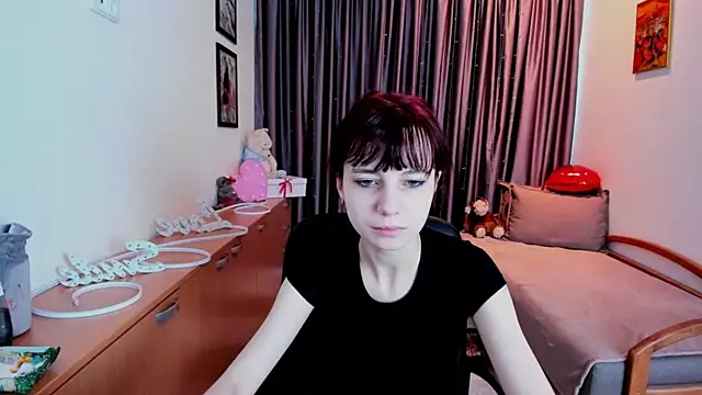 Snapshot of MiniLysii chatting on 05-16-26, 05:48 MiniLysii online show from 05-16-26, 05:48