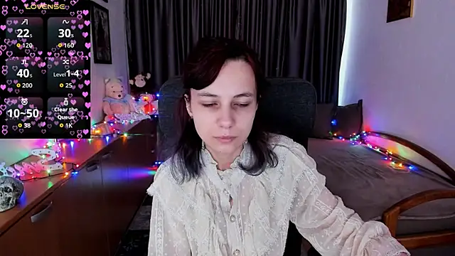 Snapshot of MiniLysii chatting on 07-15-26, 06:18 MiniLysii online show from 07-15-26, 06:18