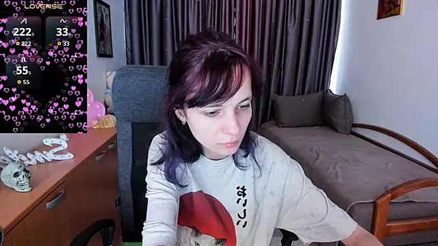 Snapshot of MiniLysii chatting on 07-29-26, 06:00 MiniLysii online show from 07-29-26, 06:00
