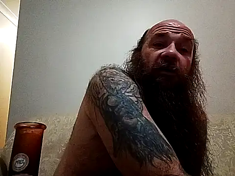Snapshot of duzzarulz421 chatting on 06-18-26, 01:26 duzzarulz421 online show from 06-18-26, 01:26