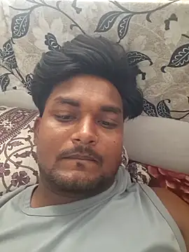 Snapshot of Gujju_here chatting on 05-04-26, 04:08 Gujju here online show from 05-04-26, 04:08