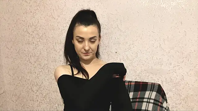 Madisonlovx online show from 04-22-26, 11:06