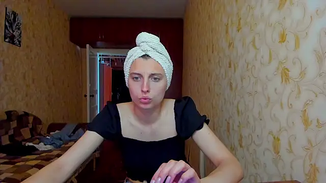 MilaShka29 online show from 06-10-26, 07:07