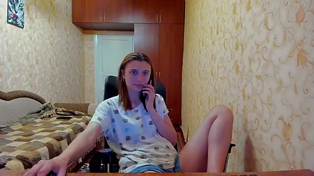 MilaShka29 online show from 06-12-26, 07:46