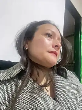 Snapshot of SamiiContreras_ chatting on 05-28-26, 11:07 SamiiContreras online show from 05-28-26, 11:07