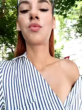 Snapshot of bebeluna001 chatting on 06-28-26, 10:10 bebeluna001 online show from 06-28-26, 10:10