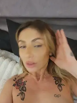 Snapshot of SofiaLace chatting on 06-27-26, 12:22 SofiaLace online show from 06-27-26, 12:22