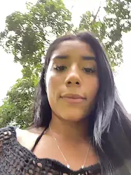 Snapshot of SaryJonex chatting on 06-30-26, 04:30 SaryJonex online show from 06-30-26, 04:30