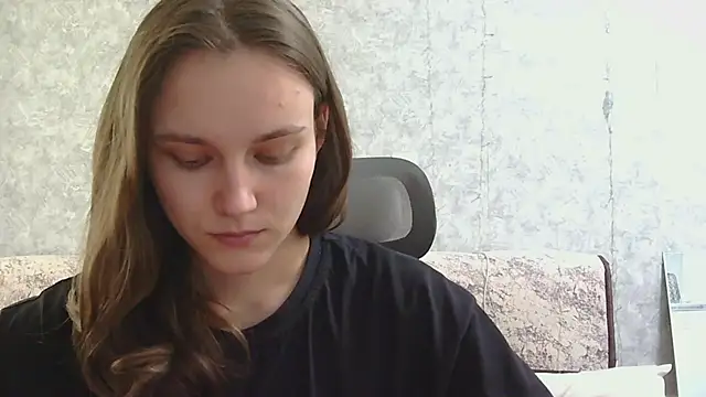 Snapshot of DolcezzaCream chatting on 06-04-26, 01:28 DolcezzaCream online show from 06-04-26, 01:28