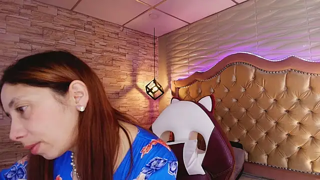 Snapshot of stephaniesun_ chatting on 05-03-26, 01:28 stephaniesun online show from 05-03-26, 01:28