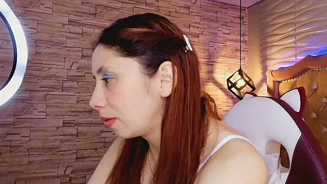 Snapshot of stephaniesun_ chatting on 05-04-26, 12:12 stephaniesun online show from 05-04-26, 12:12