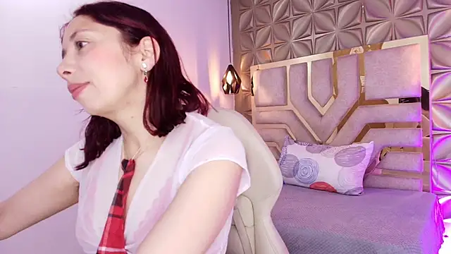 Snapshot of stephaniesun_ chatting on 05-24-26, 12:21 stephaniesun online show from 05-24-26, 12:21