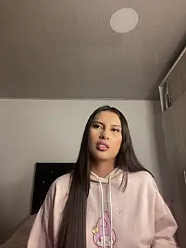 Snapshot of isaa_001 chatting on 05-17-26, 03:48 isaa 001 online show from 05-17-26, 03:48