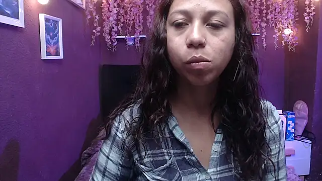 Snapshot of monik299 chatting on 05-16-26, 01:10 monik299 online show from 05-16-26, 01:10