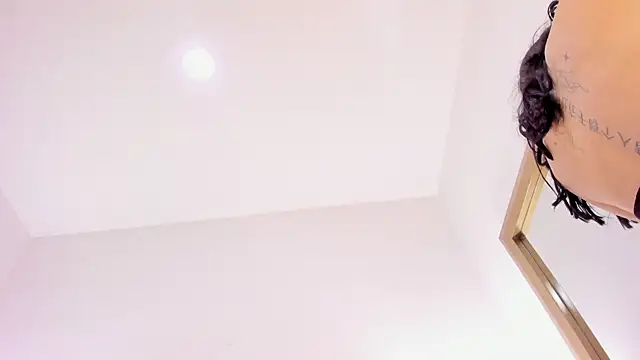 Snapshot of atenea_lux chatting on 07-22-26, 02:20 atenea lux online show from 07-22-26, 02:20
