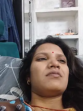 Snapshot of SS_sanjna chatting on 06-24-26, 04:44 SS sanjna online show from 06-24-26, 04:44