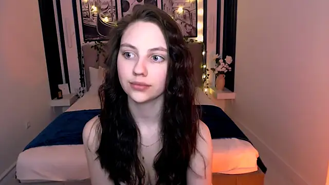 Snapshot of _AliceWells chatting on 04-29-26, 06:06 AliceWells online show from 04-29-26, 06:06