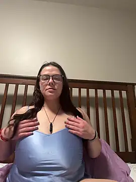 Snapshot of Ms_Ava_BB chatting on 05-08-26, 02:17 Ms Ava BB online show from 05-08-26, 02:17