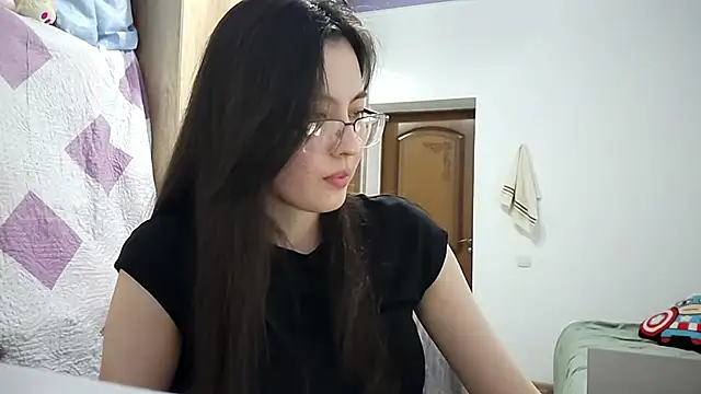 Snapshot of AshleyTropiano chatting on 04-30-26, 05:30 AshleyTropiano online show from 04-30-26, 05:30