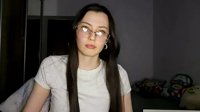 Snapshot of AshleyTropiano chatting on 05-19-26, 04:24 AshleyTropiano online show from 05-19-26, 04:24