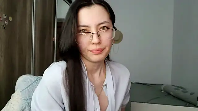 Snapshot of AshleyTropiano chatting on 05-23-26, 02:32 AshleyTropiano online show from 05-23-26, 02:32