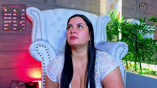 Snapshot of RachelCarlton chatting on 05-19-26, 11:38 RachelCarlton online show from 05-19-26, 11:38