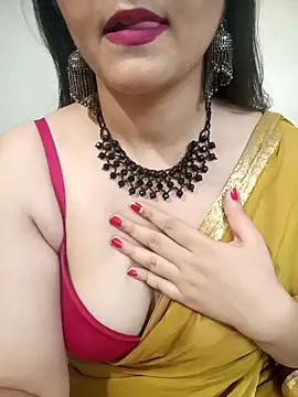 Snapshot of Aayaat__ chatting on 05-21-26, 05:42 Aayaat online show from 05-21-26, 05:42
