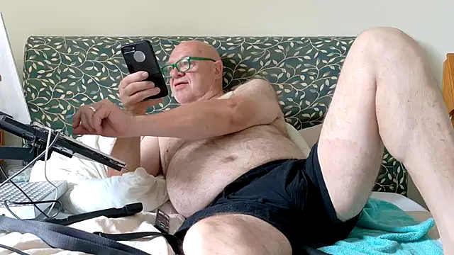 Snapshot of KinkCentral chatting on 06-30-26, 09:10 KinkCentral online show from 06-30-26, 09:10