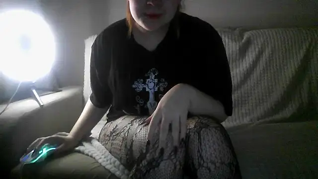 Snapshot of Amanda_Mia_ chatting on 06-03-26, 10:37 Amanda Mia online show from 06-03-26, 10:37