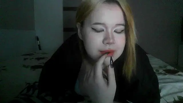 Snapshot of Amanda_Mia_ chatting on 06-23-26, 05:22 Amanda Mia online show from 06-23-26, 05:22