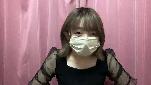 Snapshot of -Nanami-7 chatting on 05-11-26, 10:10 -Nanami-7 online show from 05-11-26, 10:10