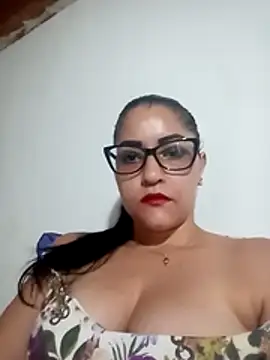 Snapshot of anita0123 chatting on 07-02-26, 12:10 anita0123 online show from 07-02-26, 12:10