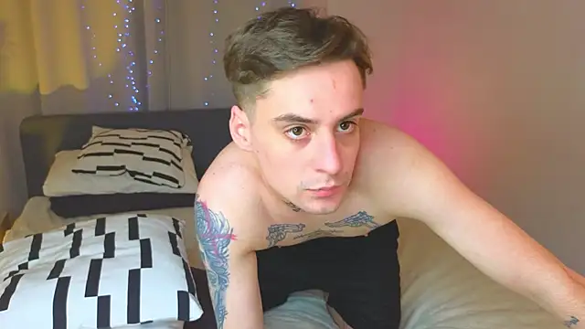 Snapshot of drillfi11 chatting on 05-17-26, 06:37 drillfi11 online show from 05-17-26, 06:37