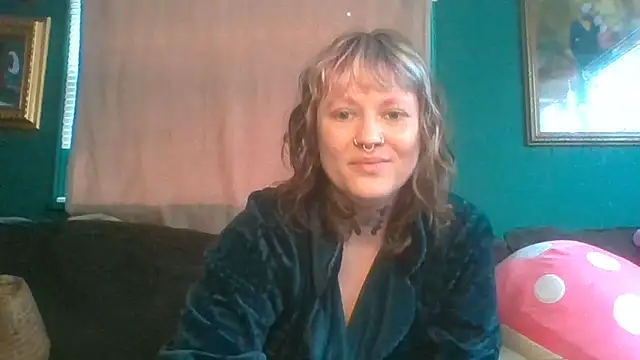 RosieSwitchBitch online show from 05-03-26, 04:13