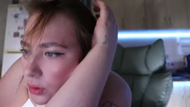 BettyRussian online show from 06-21-26, 07:38