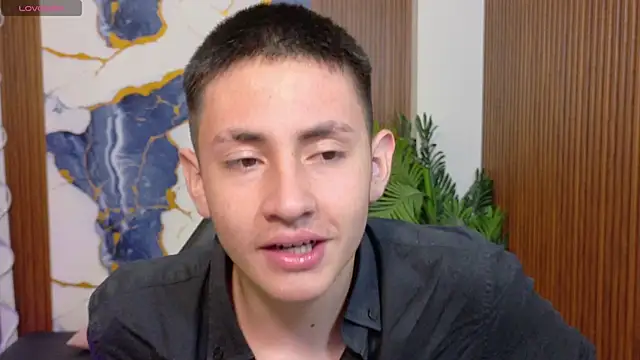 Snapshot of Andres_Tay chatting on 06-16-26, 02:03 Andres Tay online show from 06-16-26, 02:03