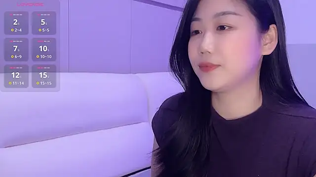 Snapshot of F-Yuwei chatting on 04-29-26, 05:30 F-Yuwei online show from 04-29-26, 05:30