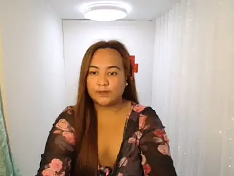 Czarinna online show from 04-29-26, 04:33