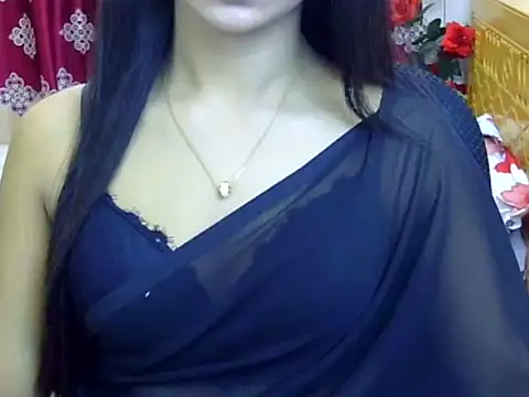 Snapshot of Alina_Nur chatting on 07-17-26, 06:02 Alina Nur online show from 07-17-26, 06:02