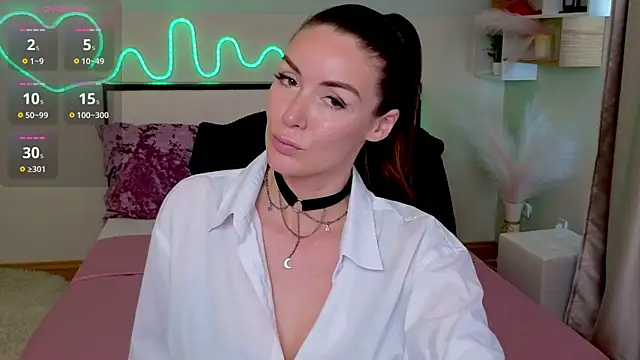 Snapshot of MicheleSantiago chatting on 06-24-26, 08:24 MicheleSantiago online show from 06-24-26, 08:24