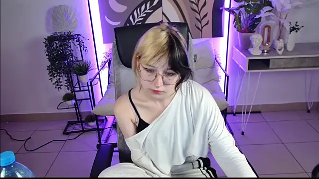 NyxCalderra online show from 07-31-26, 04:12